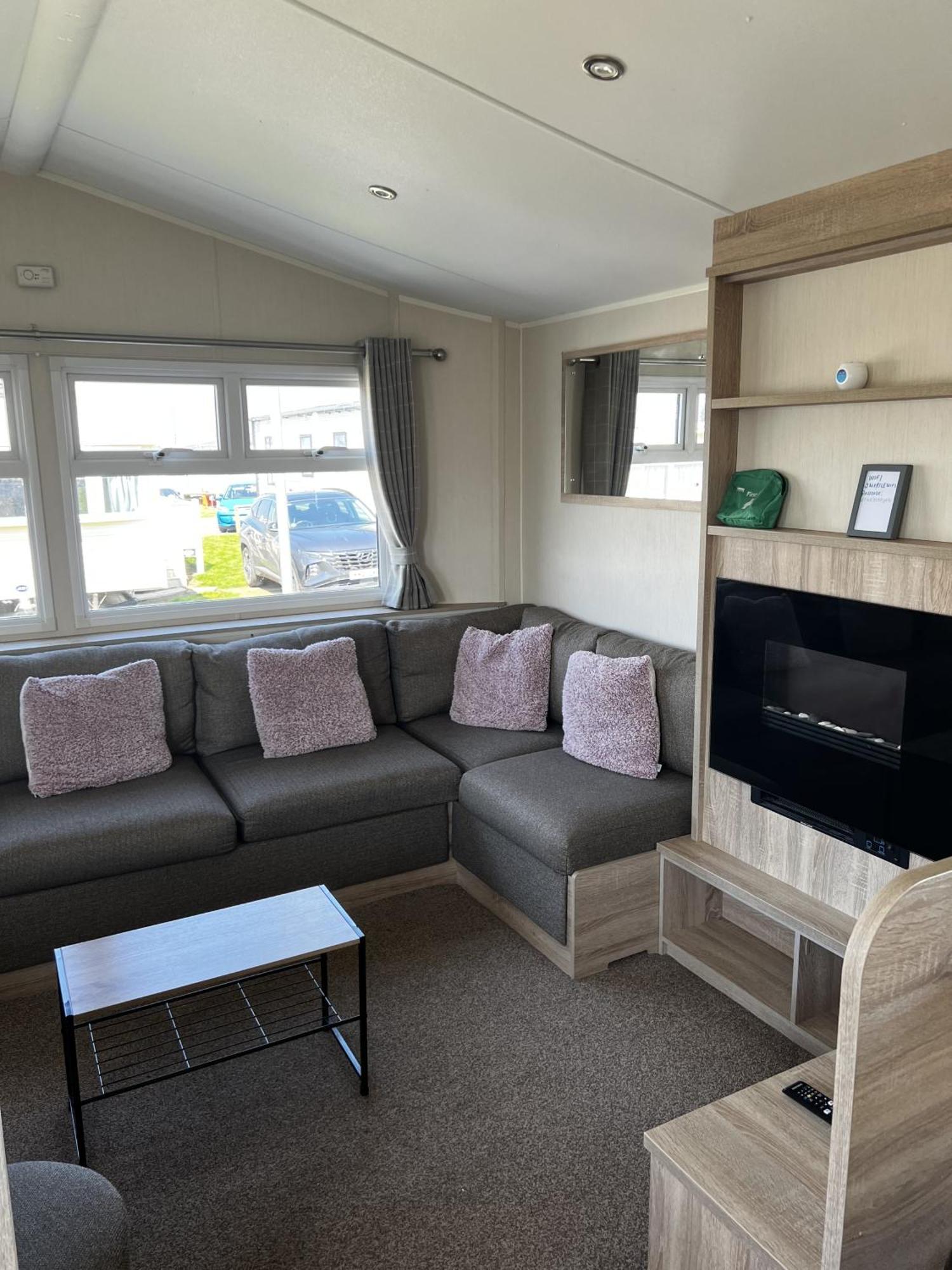 Moonstone Lymington Leysdown-on-Sea Exterior foto